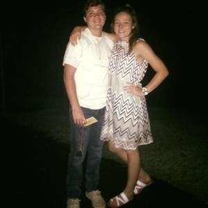 Meet your Posher, Halie